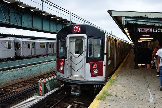 NYC 7 subway pulling into the Flushing station in Queens