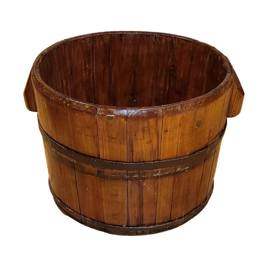 Round bucket