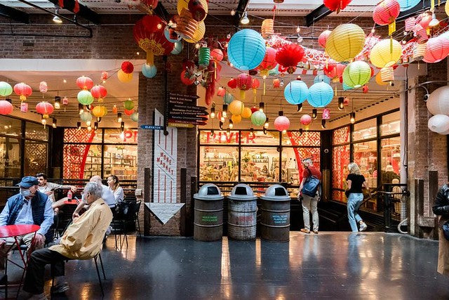 Exterior of Pearl River Mart at Chelsea Market