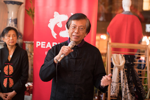 Corky Lee giving speech at his photography exhibition at Pearl River Mart