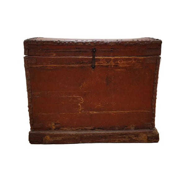 Vintage wooden trunk on a white background
