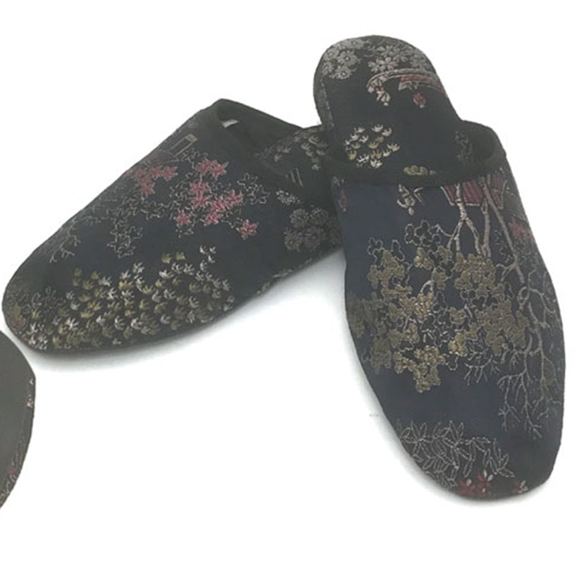 Scenery Brocade Comfy Slipper with Black Sole