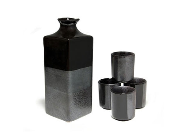 Black Ombre Sake Set - 1 Sake Bottle and 4 Sake Cups