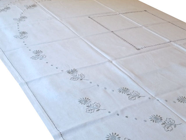 Embroidered Linen Cotton Table Cloth (Pattern 2)