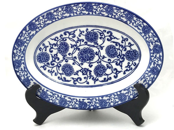 Blue and white oval plate, with blue lotus and vine pattern