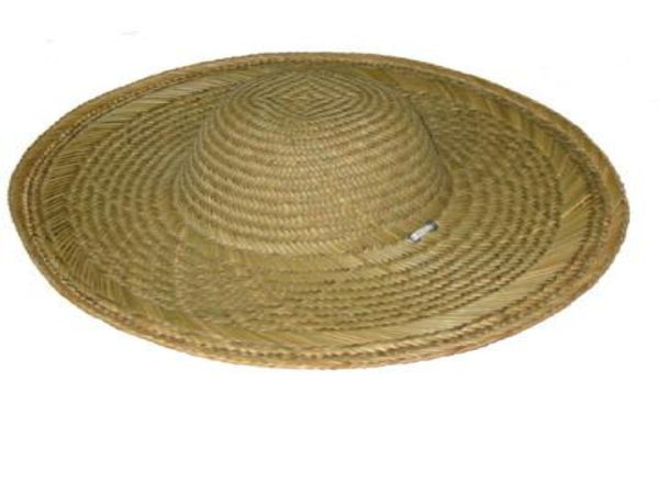 Comfortable and sturdy straw hat with a white neck string 